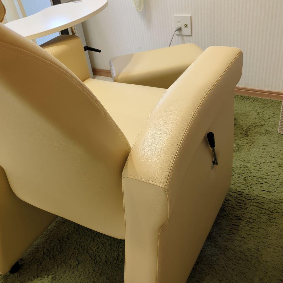 【中古美品】タカラベルモント REINE IIl エステ ネイル用ソファ ベッド