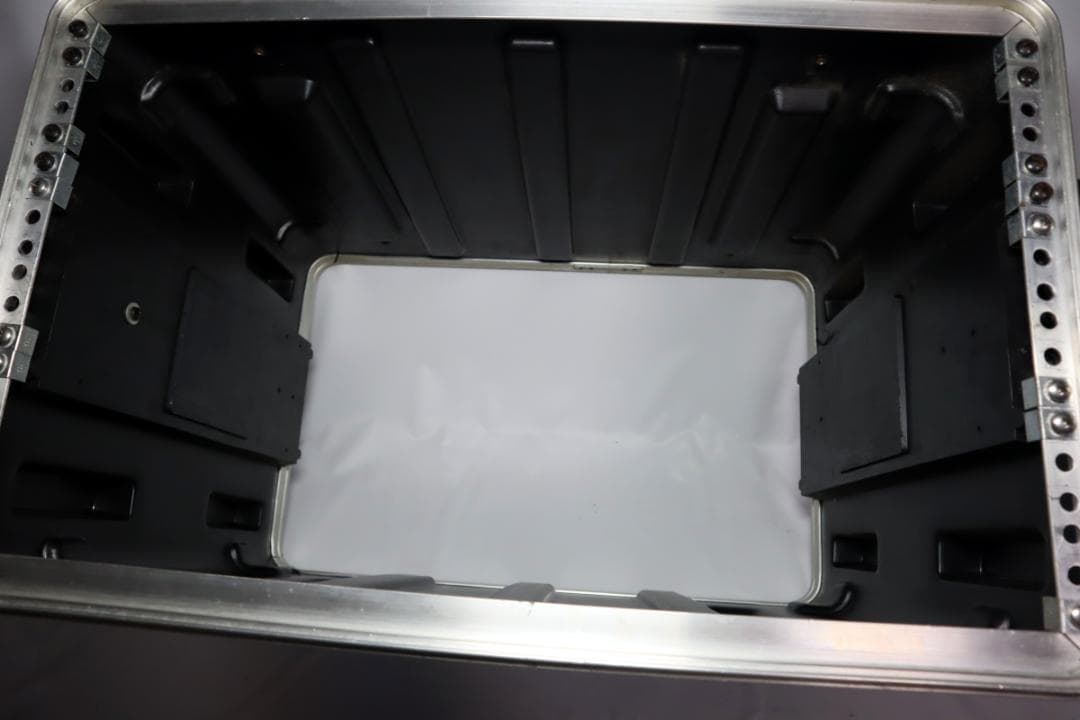 SKB エスケービー 6Uラックケース 大型ハンドル付き 樹脂製 PA機材