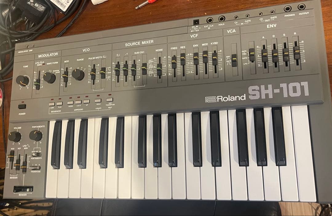 Roland SH-101 アナログシンセサイザー