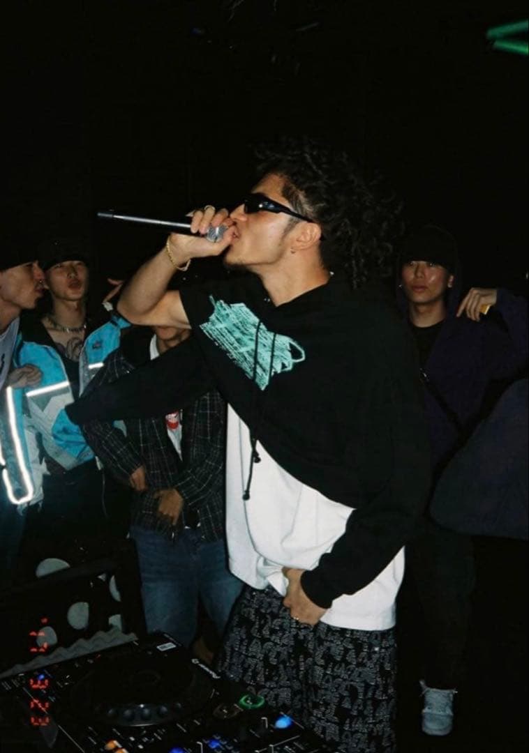 Swaggin Boyzz パーカーSサイズM3R着用