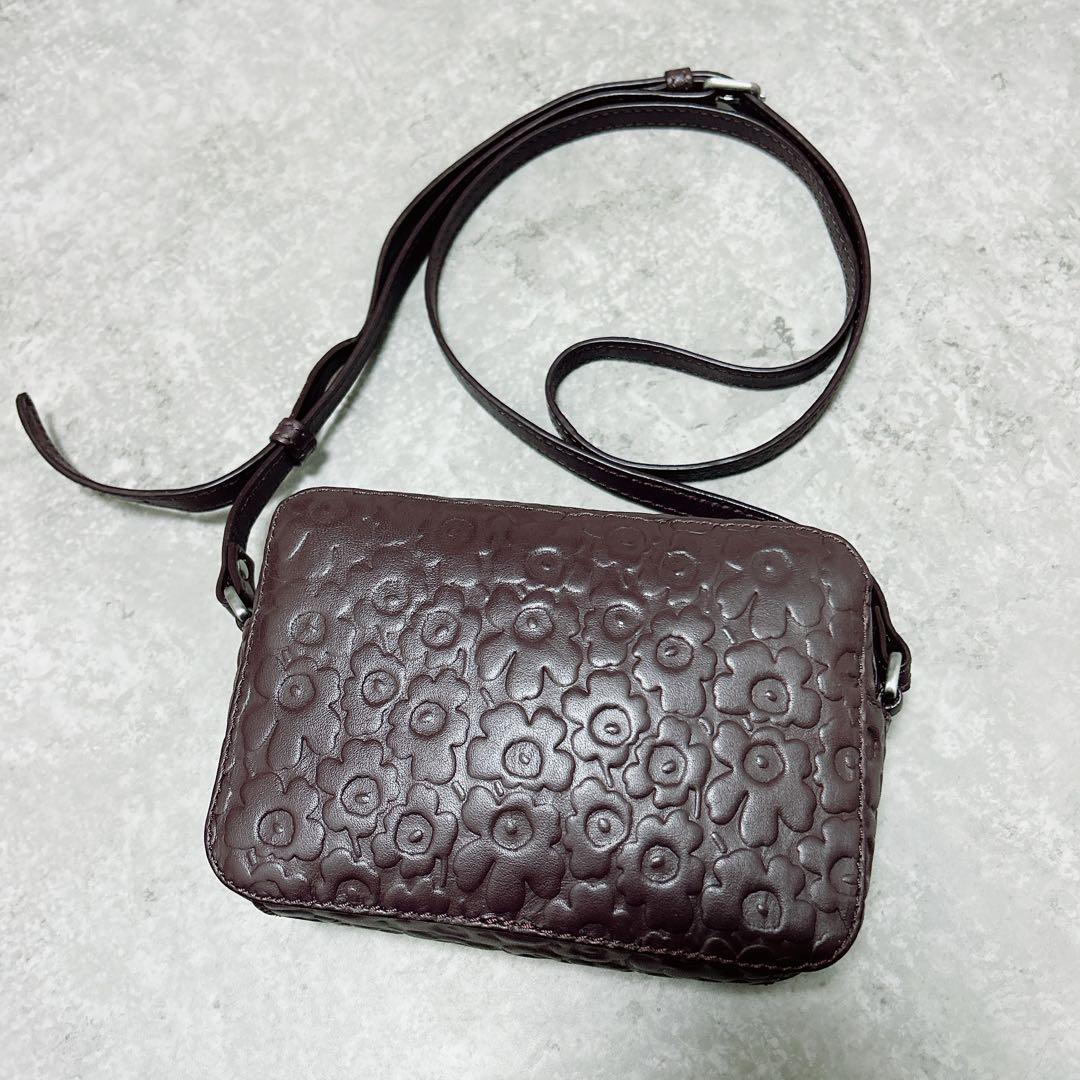 marimekkoショルダーバッグ ポシェット ウニッコ型押し ワインレッド