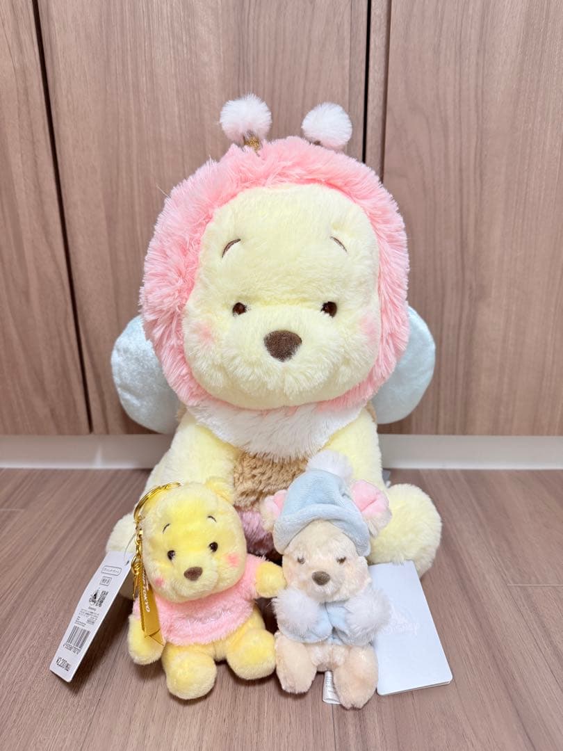 ディズニーストア　ピンクプーさん　ルーさん　ぬいぐるみ　キーホルダー