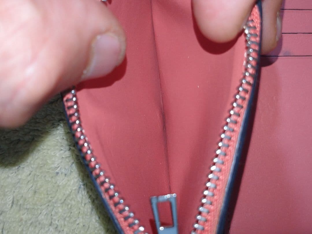 【良品】ロエベ 財布 アナグラム スモール バーティカル レザー 三つ折り財布