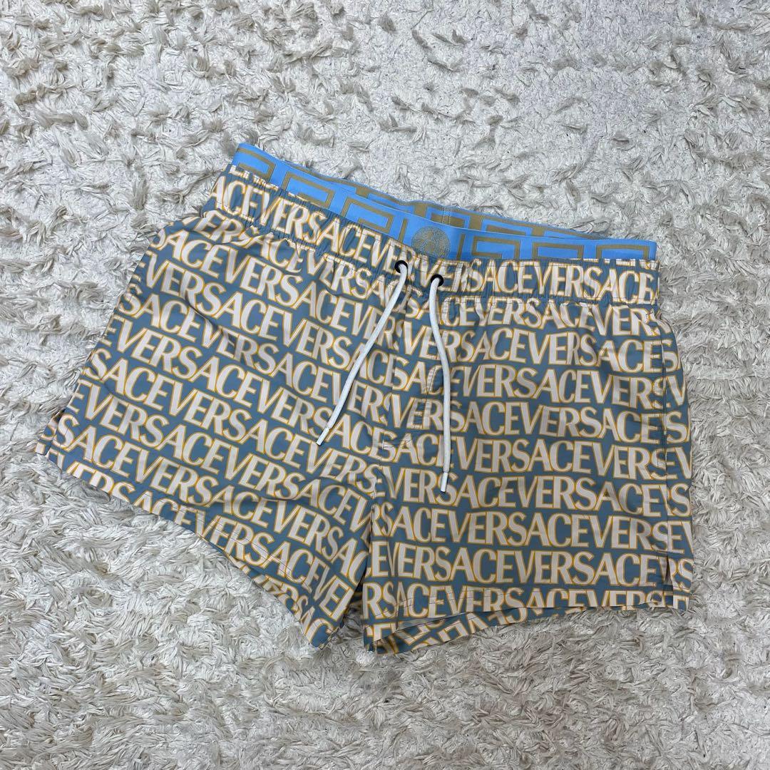 ヴェルサーチェ リブレイヤードロゴ総柄ナイロンハーフパンツ　水着　6
