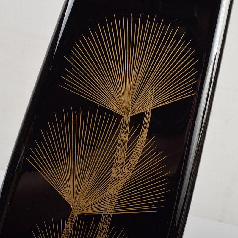 輪島塗　沈金師　角野岩次作　沈金　寿松文　花器　花入　共箱　V　R9403