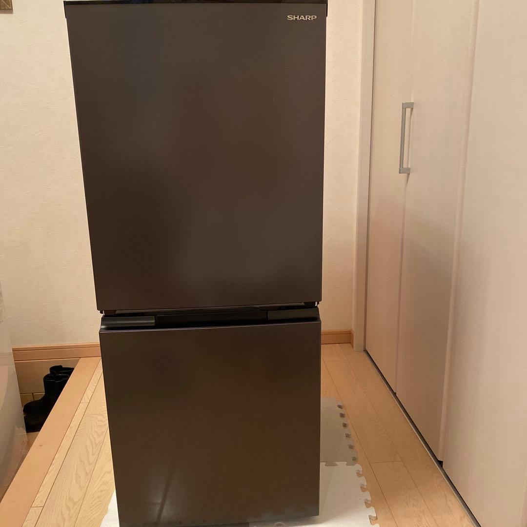 【超美品】SHARP ブラック冷蔵庫　SJ-D15K-H 2024年製152L