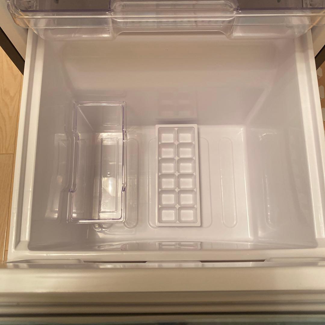 【超美品】SHARP ブラック冷蔵庫　SJ-D15K-H 2024年製152L