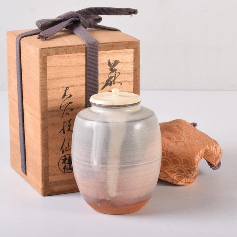 ココ　萩焼　大谷桂仙作　茶入　仕覆付　紫野　小堀卓巌極め箱　V　7381