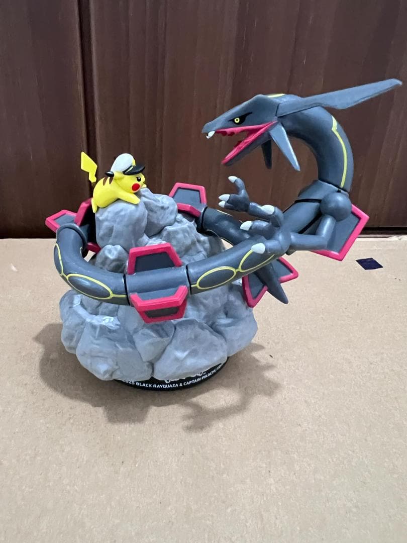 ポケモン フィギュア モンコレ レックウザ ピカチュウ