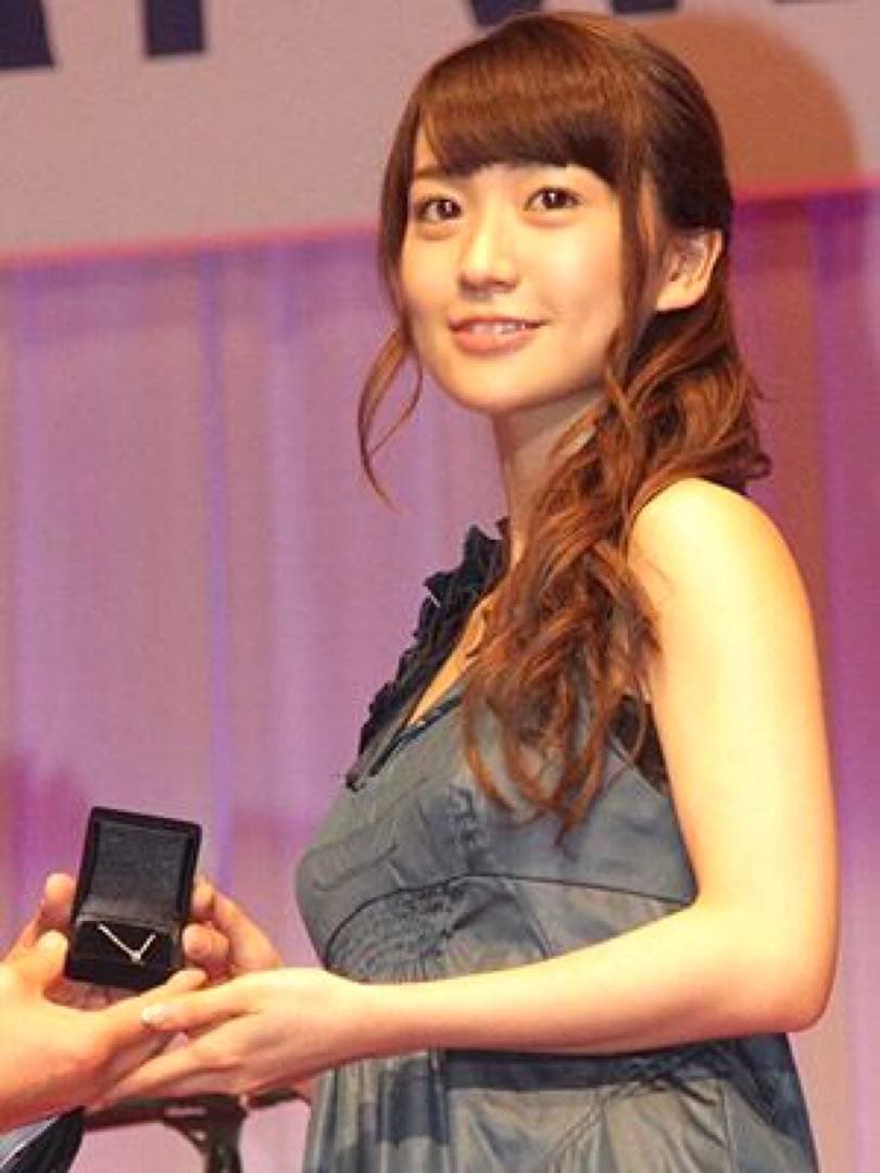 ✨業界初出品✨大島優子直筆サイン入り日本ジュエリーベストドレッサー賞受賞記念品
