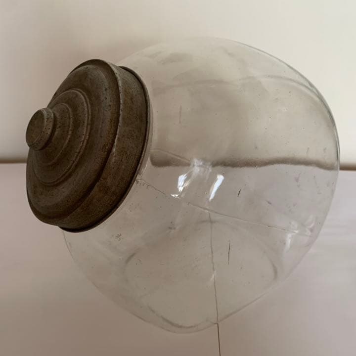 昭和レトロ　駄菓子屋さんの丸いガラス瓶