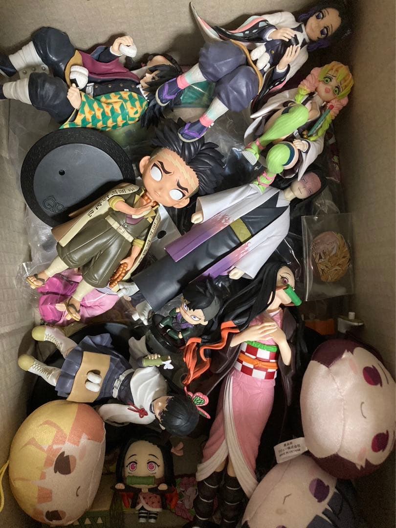 鬼滅の刃 大量 引退品 フィギュア グッズ まとめ売り 少年 ぬいぐるみ