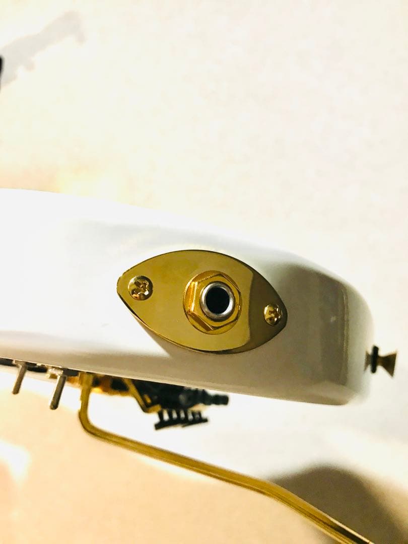 岡本さま　ボンジョビ　リッチーサンボラエレキギター