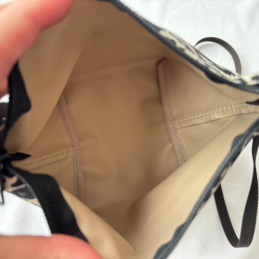 極美品 エルベシャプリエ ナイロン舟型 ショルダーバッグ パンサーブラン