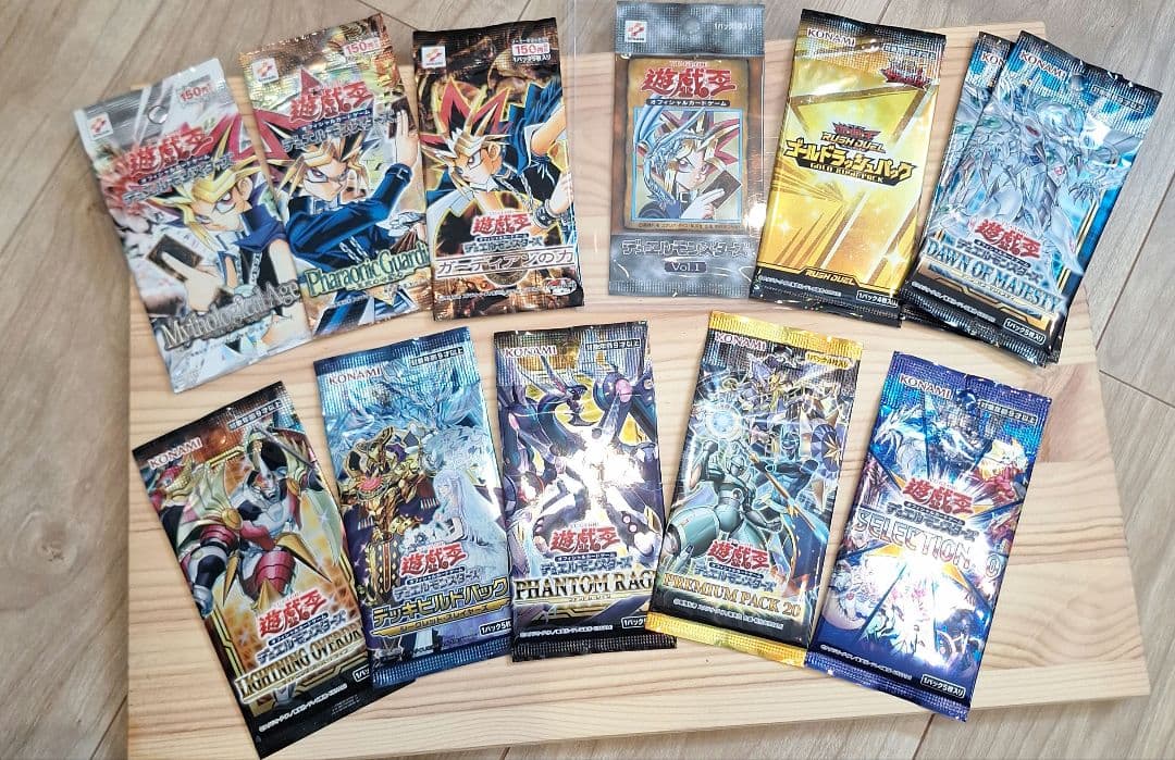遊戯王未開封パック12種セット+シングルカード