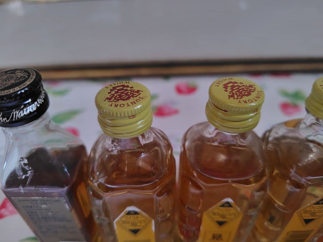 サントリー 角瓶原酒 ジョニーウォーカー　ブラックラベル12年 ミニ6本