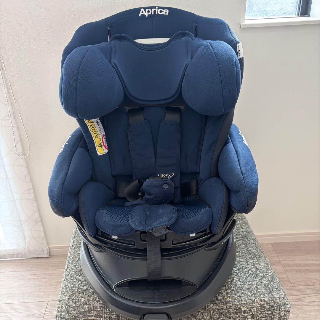 【美品】アップリカ　チャイルドシート　ディアターン プラス ISOFIX AB⭐︎