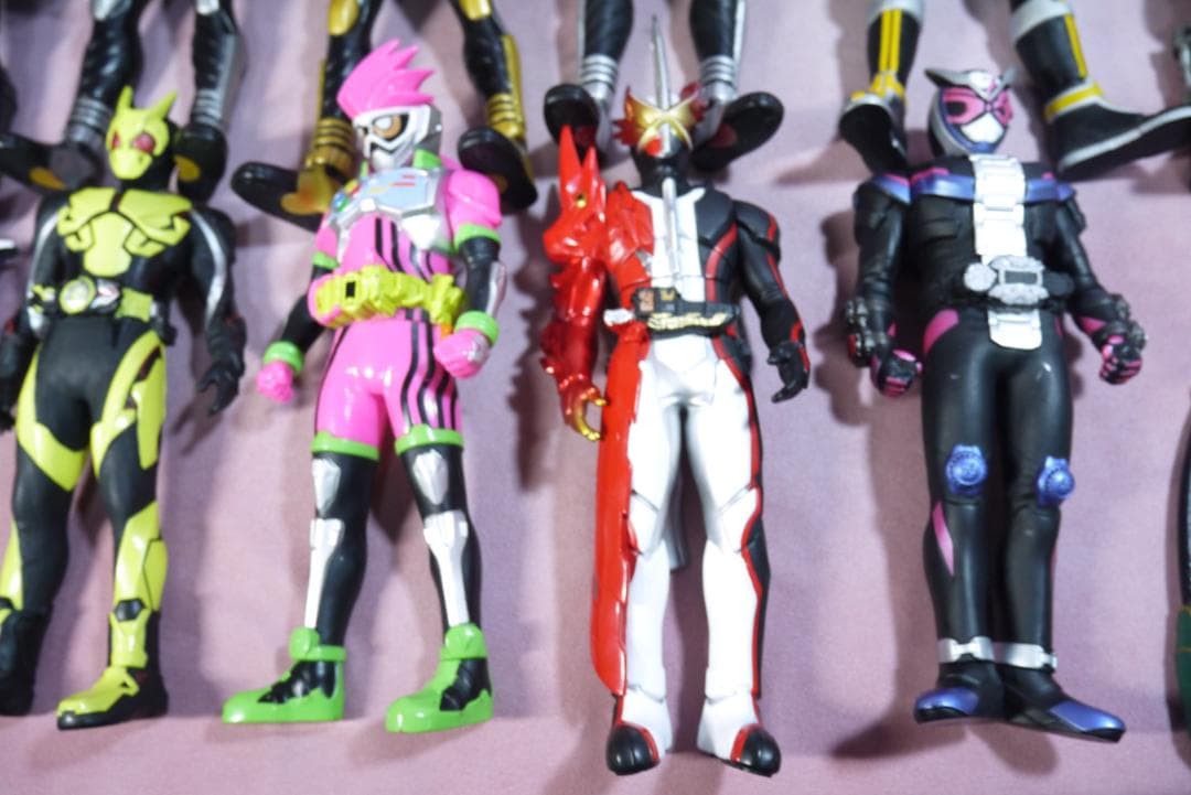 ビッグサイズソフビフィギュア　仮面ライダー鎧武・ファイズ・カブトほか　20体