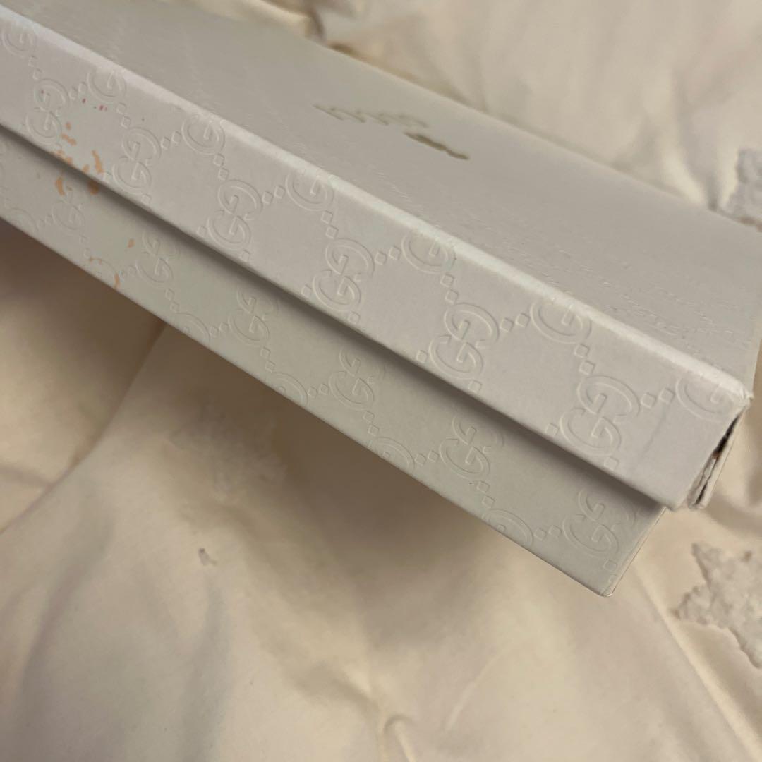 GUCCI ピンク GGパターン アルバム 29ページ