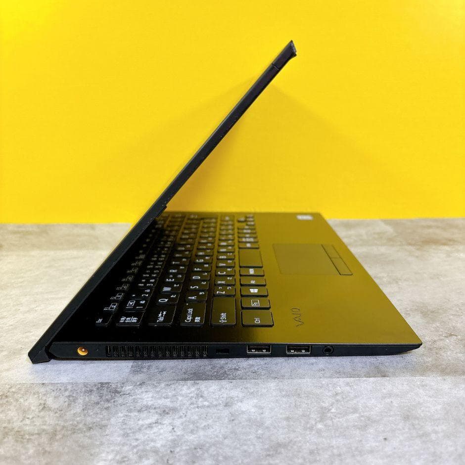 小型軽量❣ⅰ5✨SSDで快適 フルHD カメラ付き 仕事趣味 Windows11