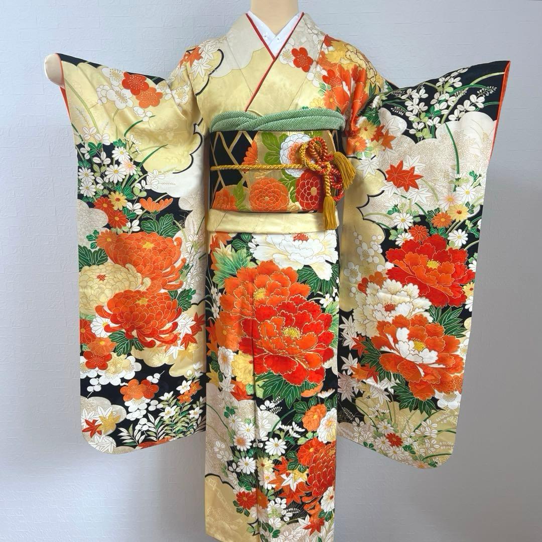 445 振袖フルセット 正絹 クリーム 橙 黒 金彩 駒刺繍 豪華 レトロ 古典