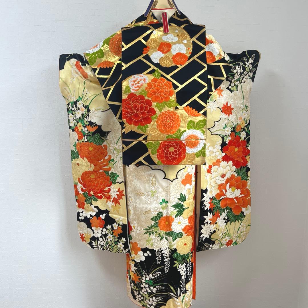 445 振袖フルセット 正絹 クリーム 橙 黒 金彩 駒刺繍 豪華 レトロ 古典