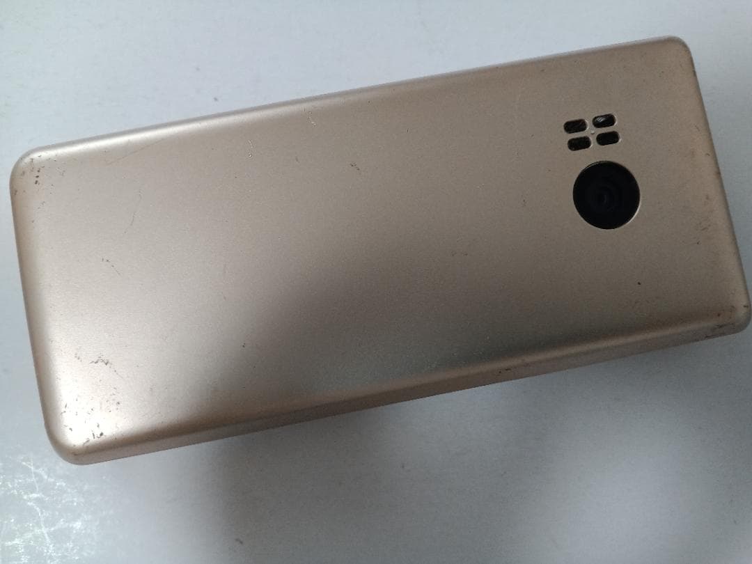 ☆ SoftBank かんたん携帯11 A207SH ゴールド