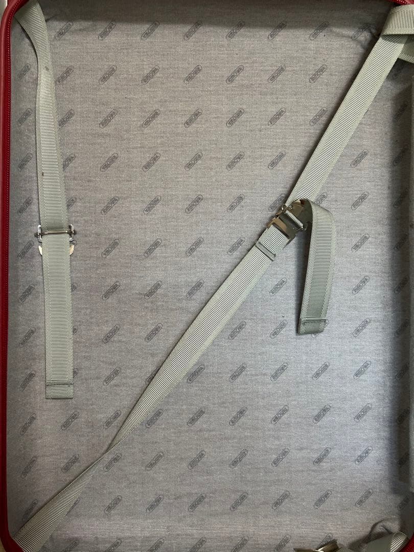 リモワRIMOWAレッド33L 2輪キャリースーツケース