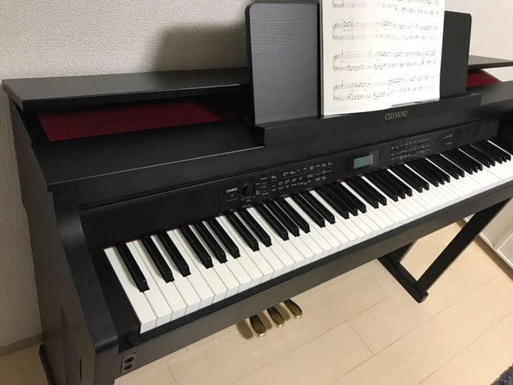 電子ピアノ