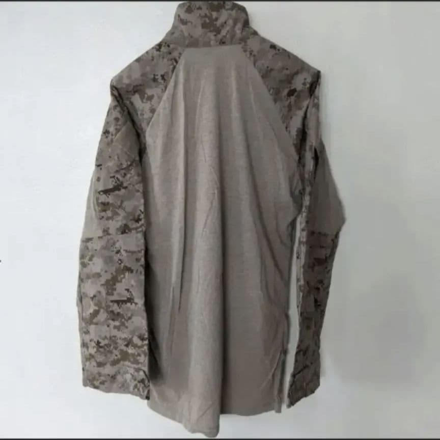 米軍　FROG USMC コンバットシャツ　未使用