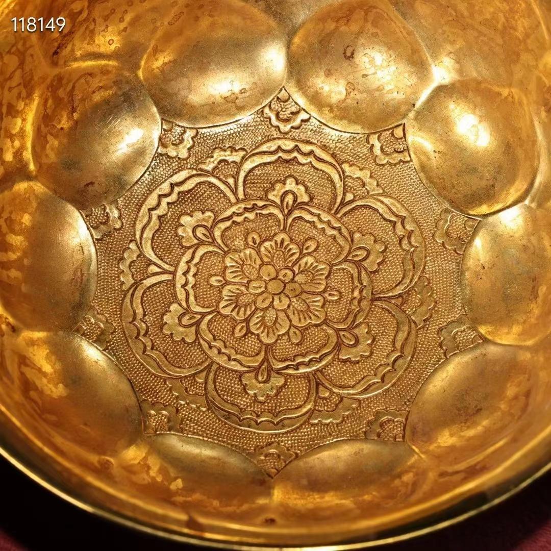 中国古美術・珍品古蔵・純銅制・高浮彫刻花鎏金碗・箱付・茶道具・置物・食器・文房具