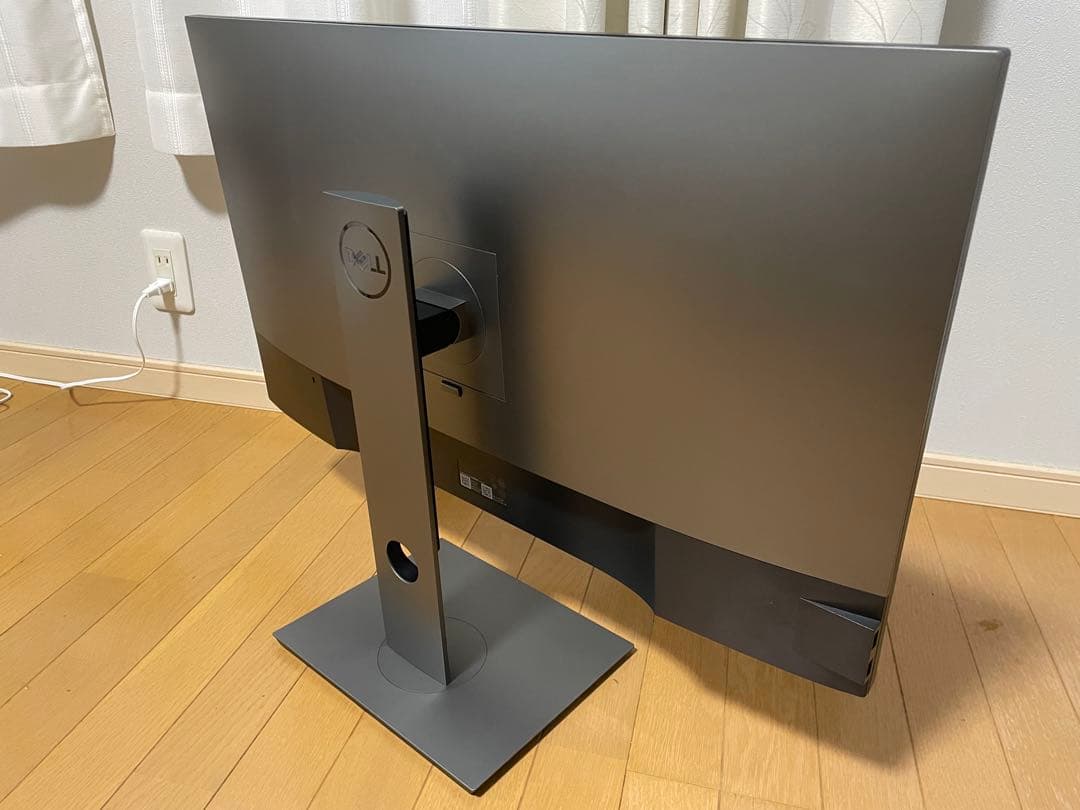 ジャンク Dell U3219g 4k 31.5 IPSモニター 本体