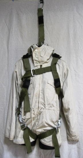 実物未使用９０年台ＮＡＶＥ・ＳＥＡＬｓ使用ＳＰＡ／Ｅハーネス（元箱カラビナ付）