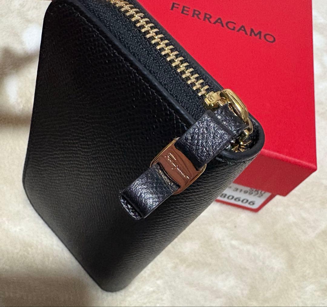 フェラガモ ヴァラリボン☆美品 2025.5月購入 お値下不可の最終価格⭕️