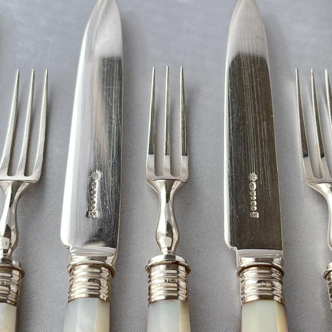 【William Yates 】【純銀継手 / 白蝶貝】アールデコ パストリー