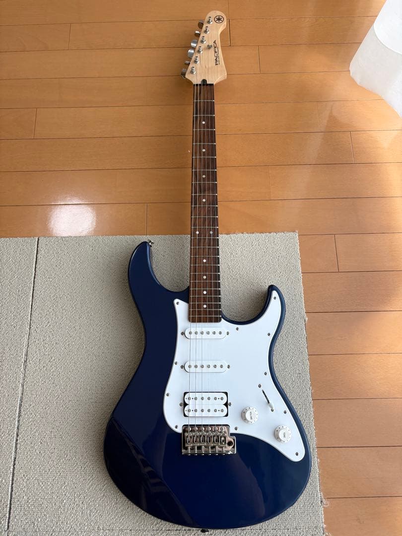 Yamaha PACIFICA PAC012 ブルー エレキギター