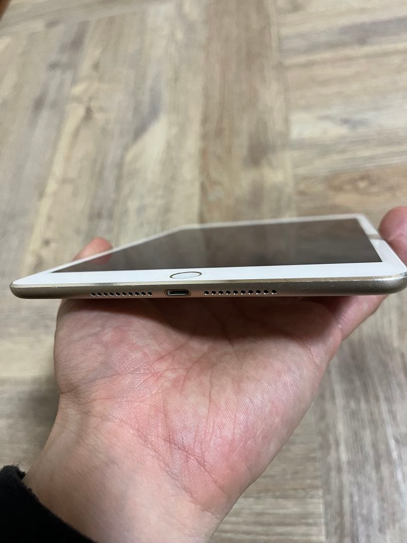 iPad mini 4 (第4世代) Wi-Fi 64GB シャンパンゴールド