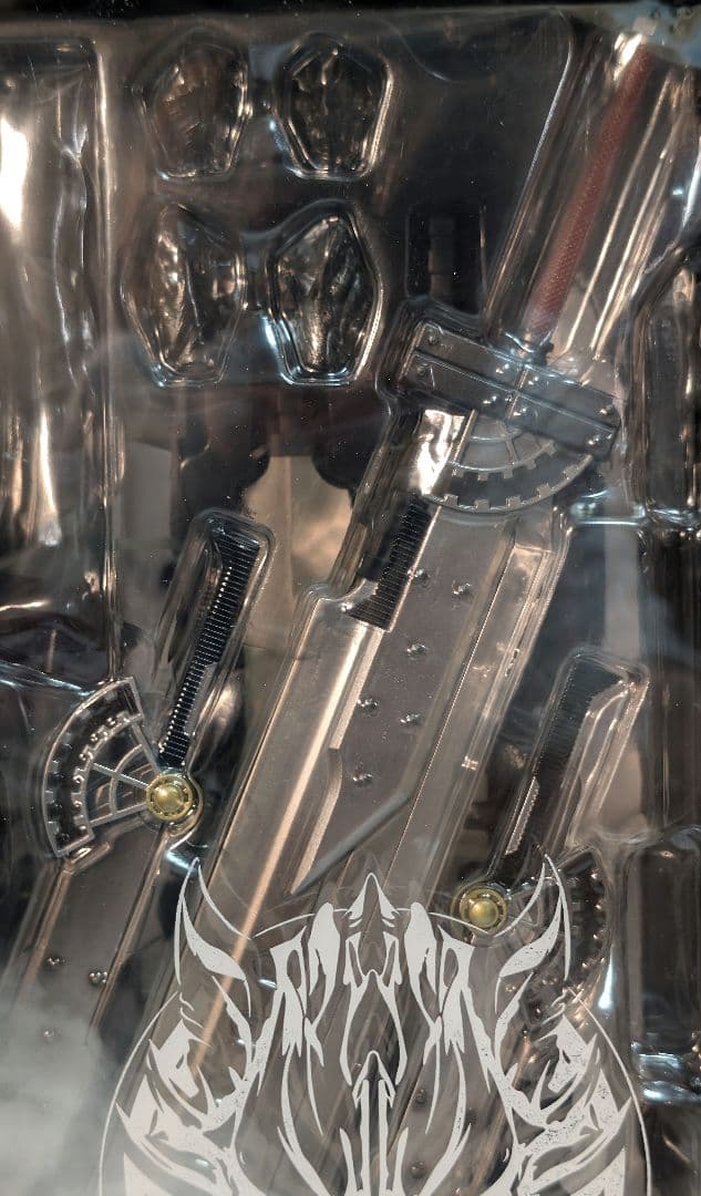 ファイナルファンタジーVII アドベントチルドレンPLAY ARTS改 クラウド