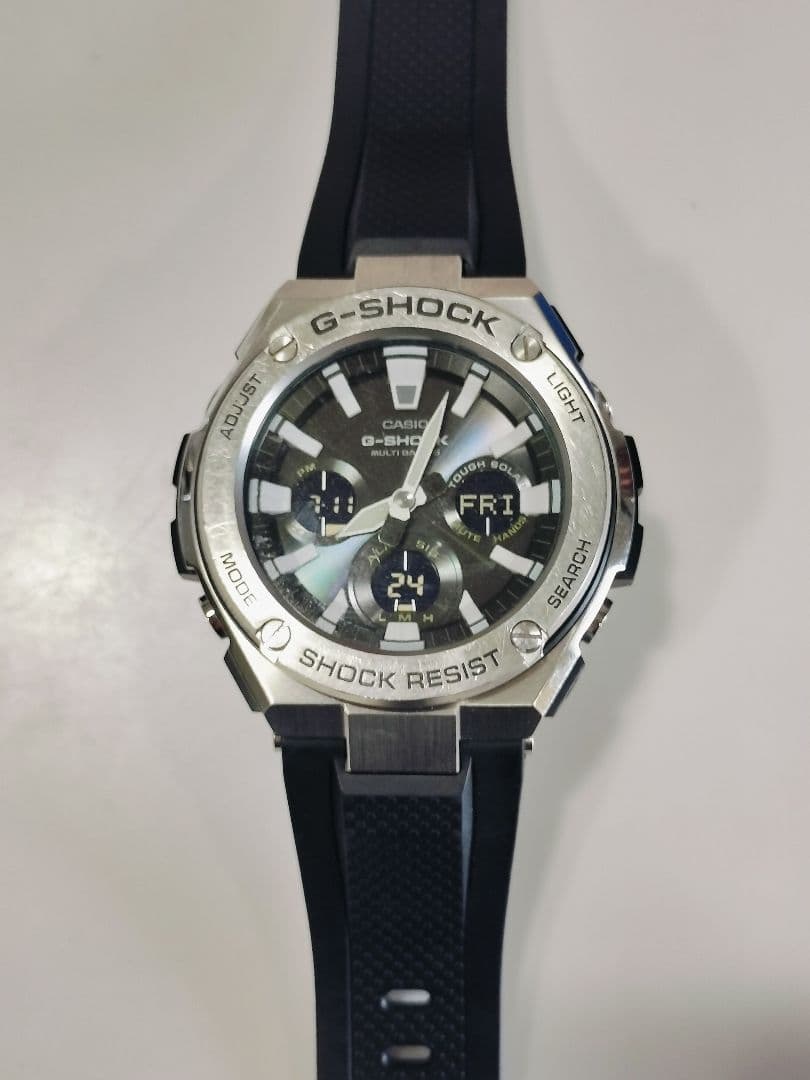 CASIO G-SHOCK GST-W130C -1AJF 　中古