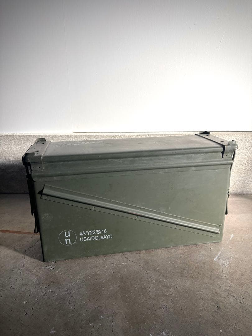 米軍実物　AMMO BOX 40mm 32CARTRIDGES 弾薬箱