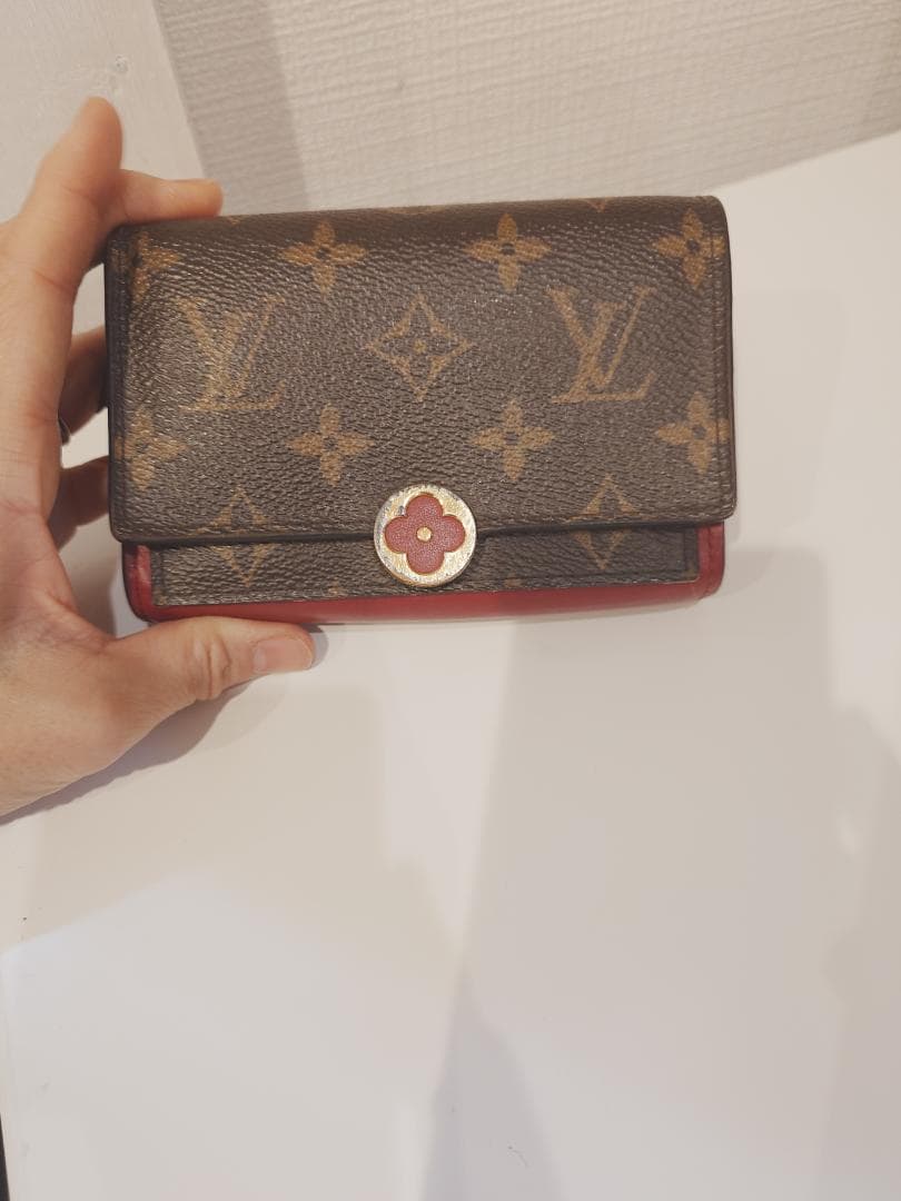 ヴィトン　フロール　財布