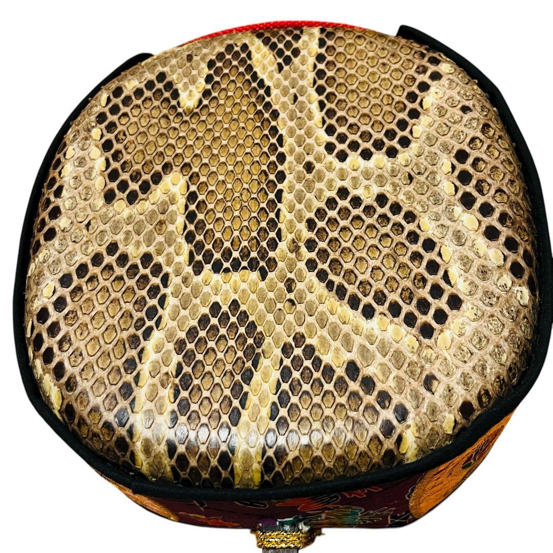 ジャンク　三線 本蛇皮 ソフトケース付き　破れあり 沖縄　修理・部品取りに