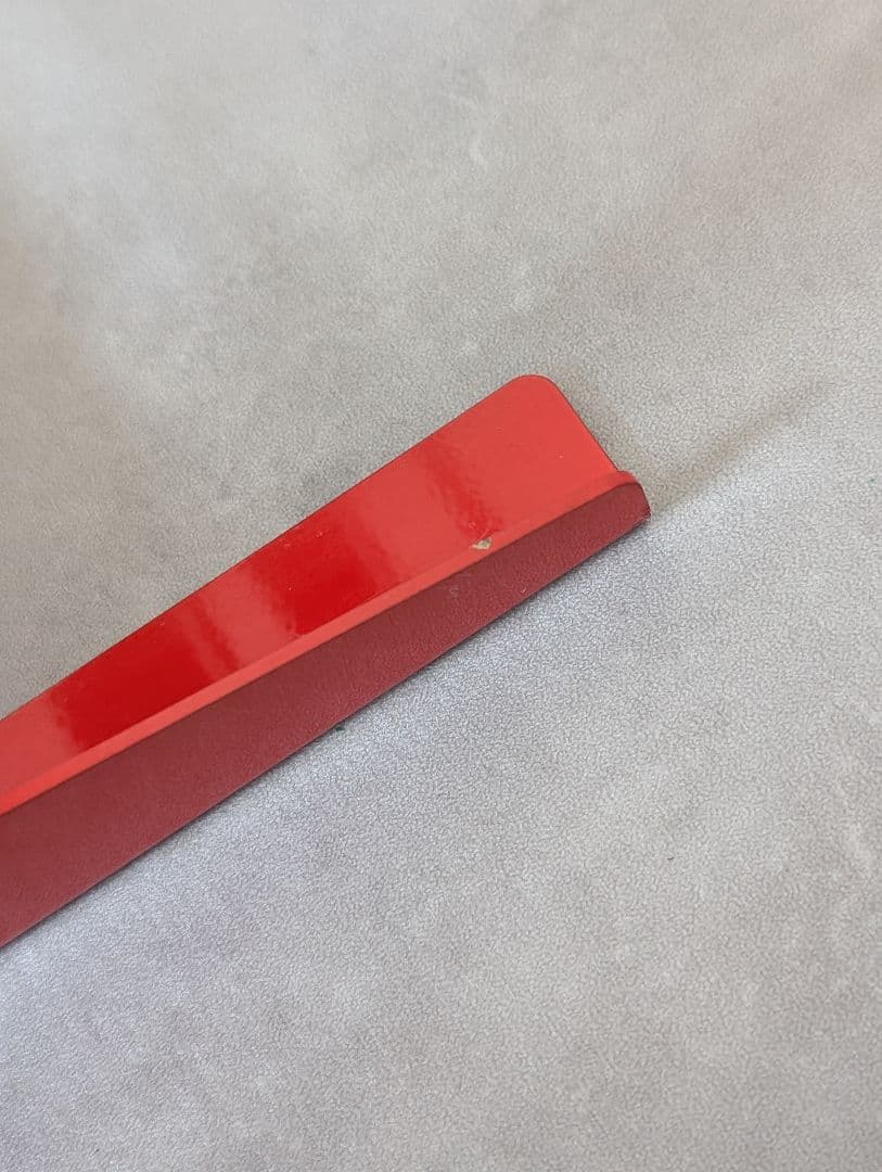 USED/スチール マガジンラック 黒×赤 モダン ミニマルデザイン