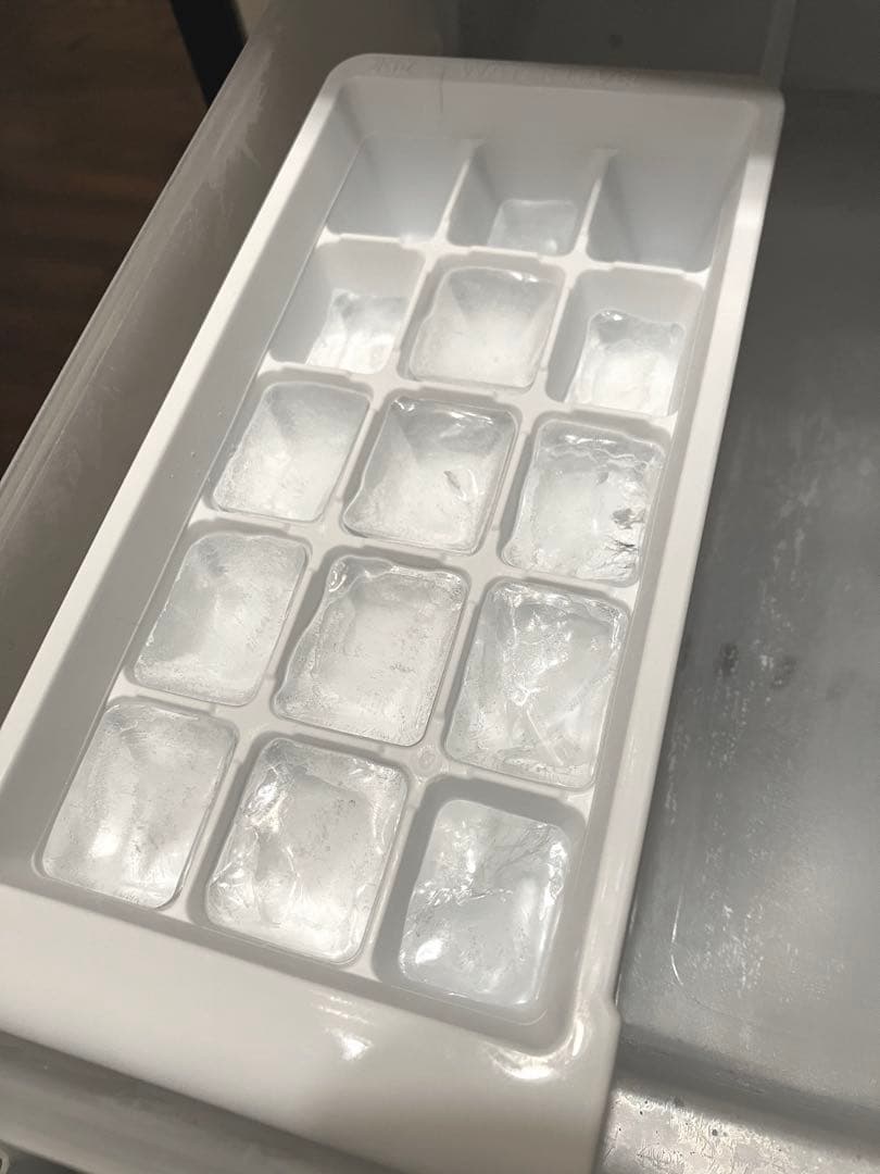 TOSHIBA 東芝　ノンフロン　冷凍冷蔵庫　153L 【梱包・発送たのメル便】