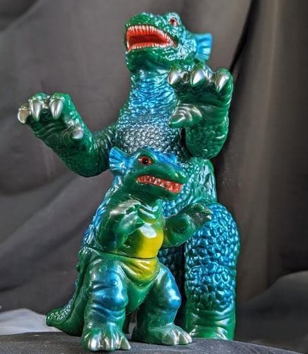 ゴルゴ（Ｍ１号）ソフビフィギュア親子２体セット