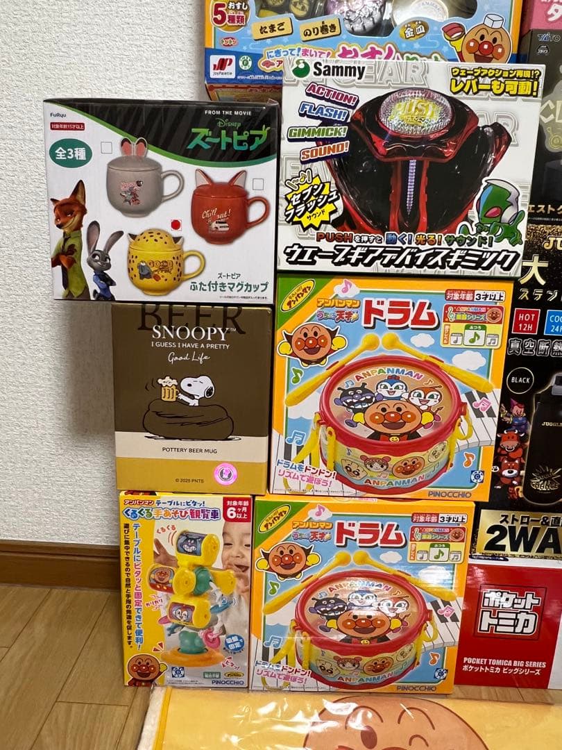 雑貨まとめ売り‼️ プライズ雑貨　アンパンマン　スヌーピー　トミカ　ドラクエ