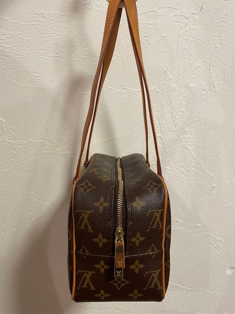 LOUIS VUITTON ルイヴィトン　シティＭＭ　極美品