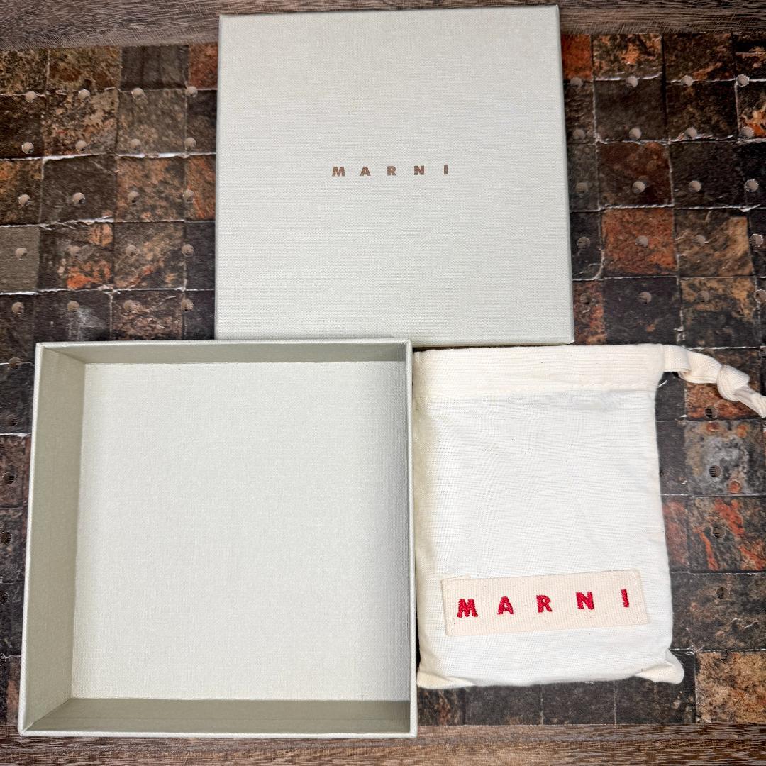 【極美品】◆MARNI◆マルニ 二つ折り財布 バイフォールド ウォレット