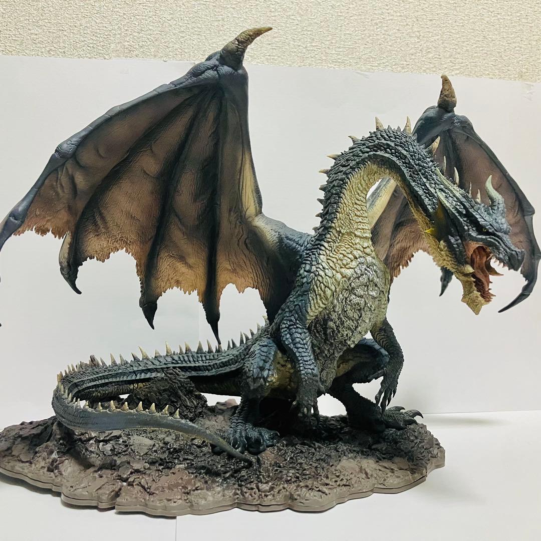 【極美品】黒龍ミラボレアス CFB クリエイターズモデル フィギュア