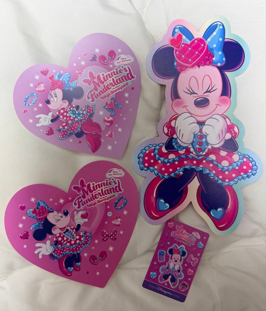 ミニー ファンダーランド　ルームキー